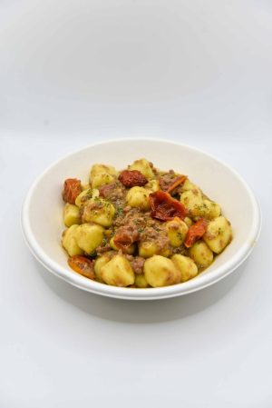 Strozzapreti alla cannarese (cipolla, guanciale e pecorino)